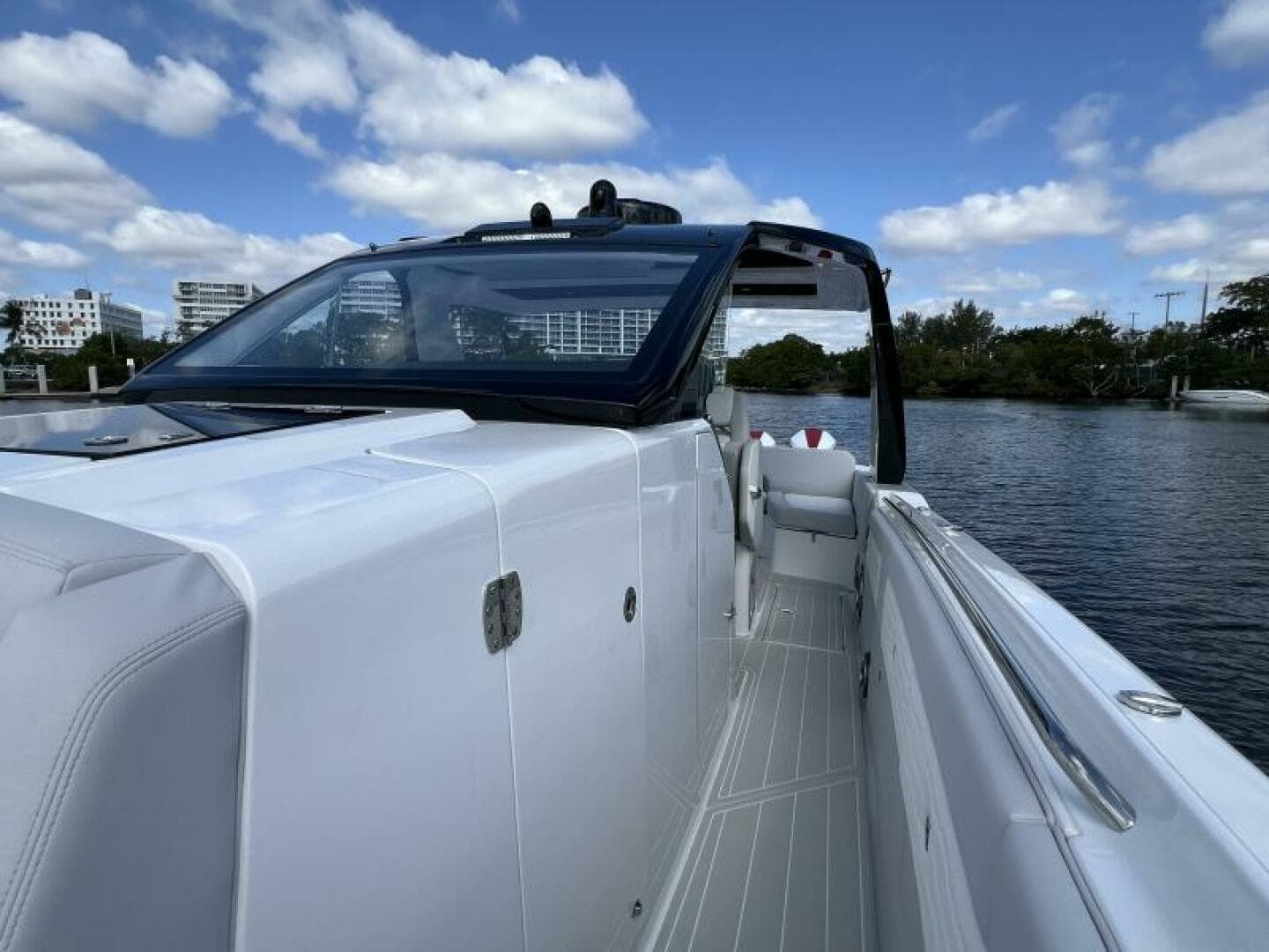 2025 Cigarette NightHawk