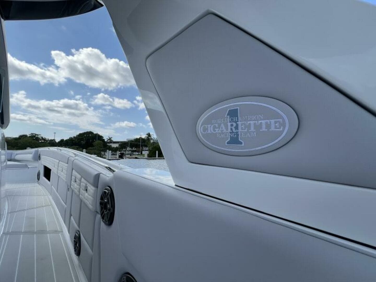 2025 Cigarette NightHawk