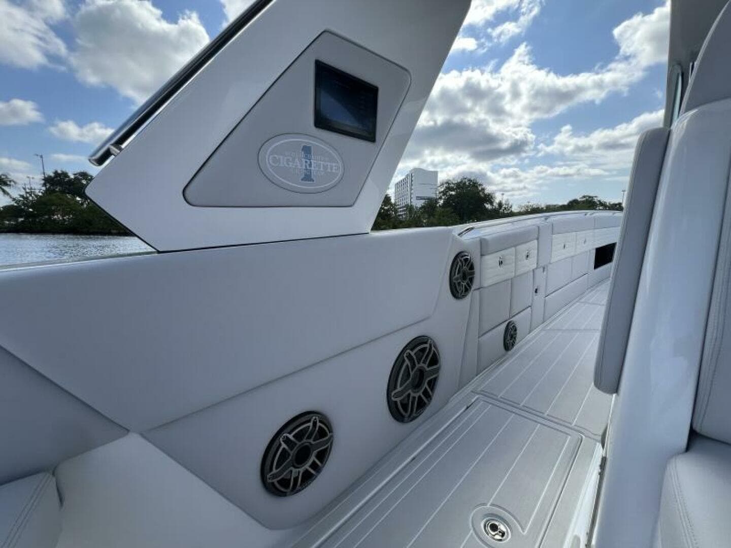 2025 Cigarette NightHawk