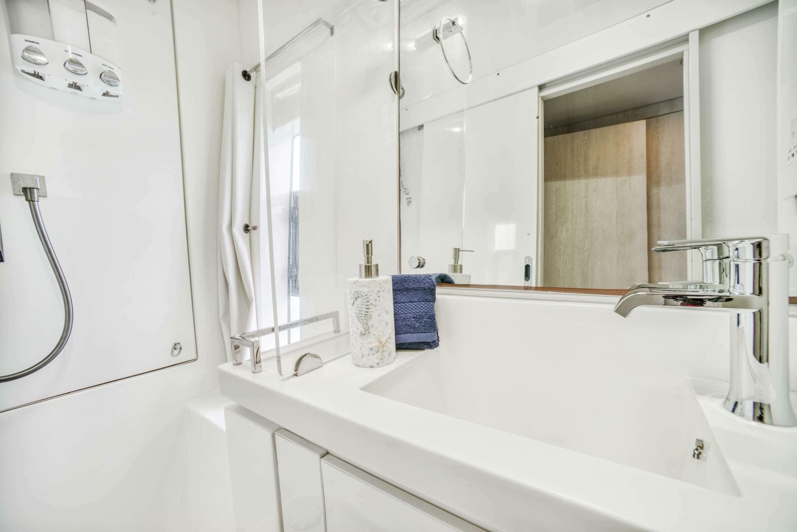 2016 Leopard 58 Catamaran