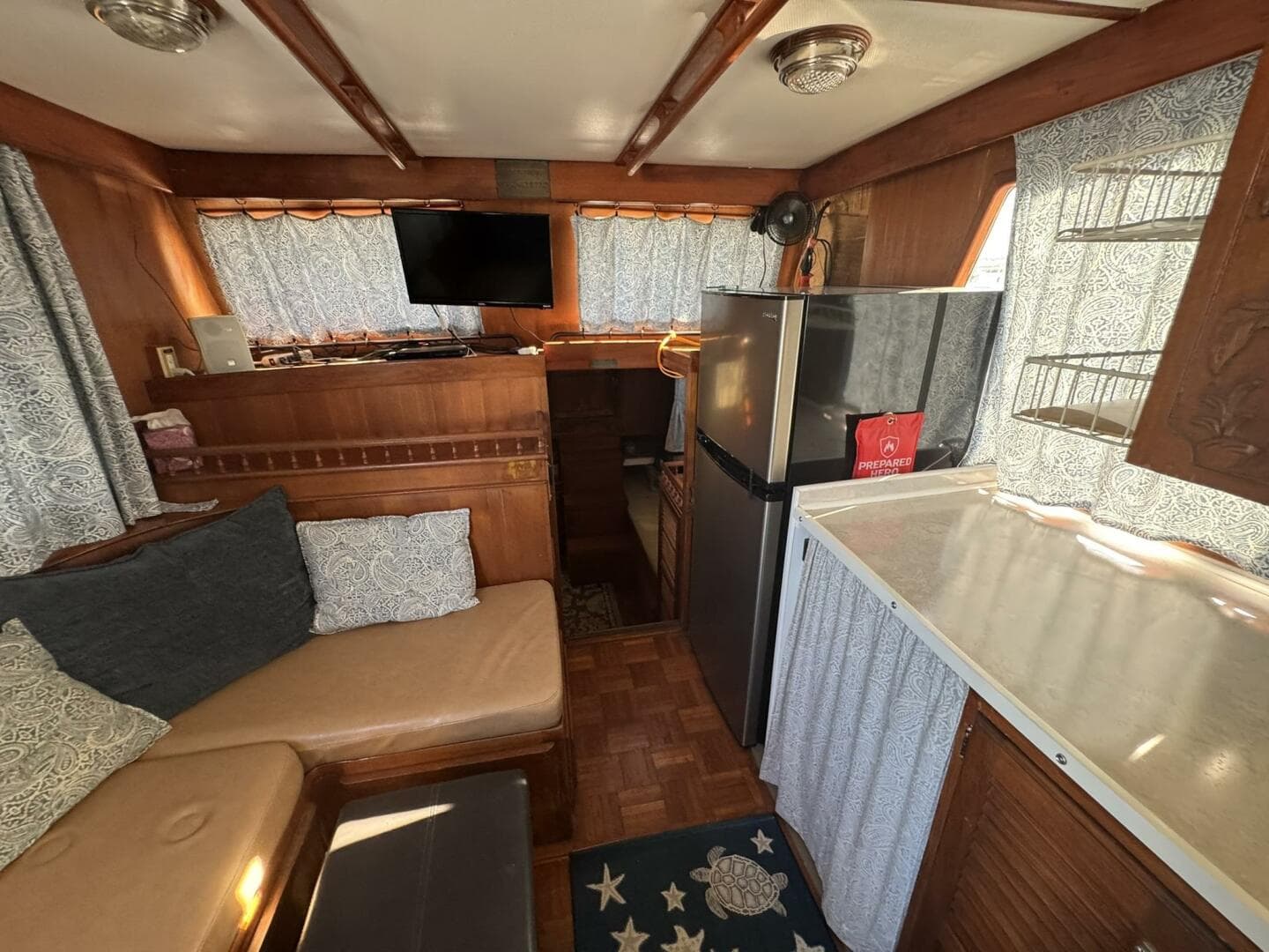 1986 Marine Trader 34 Double Cabin