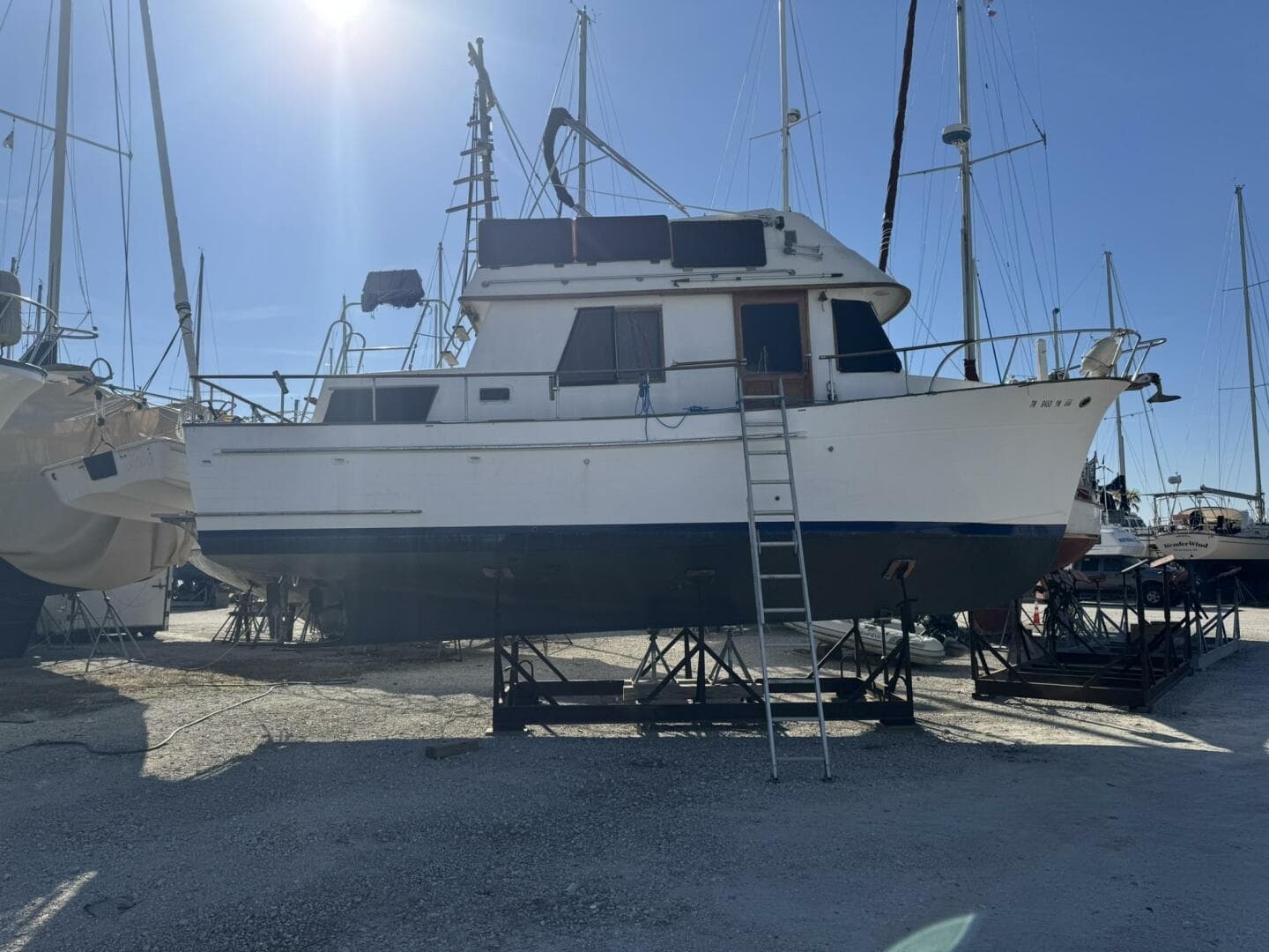 1986 Marine Trader 34 Double Cabin