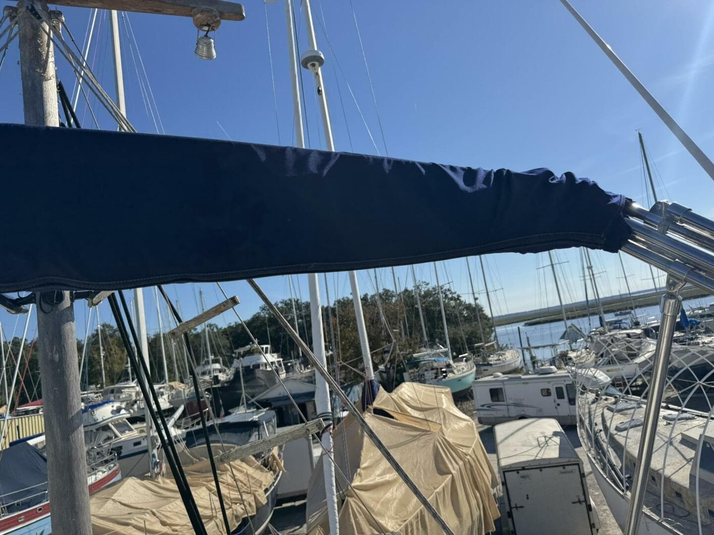1986 Marine Trader 34 Double Cabin
