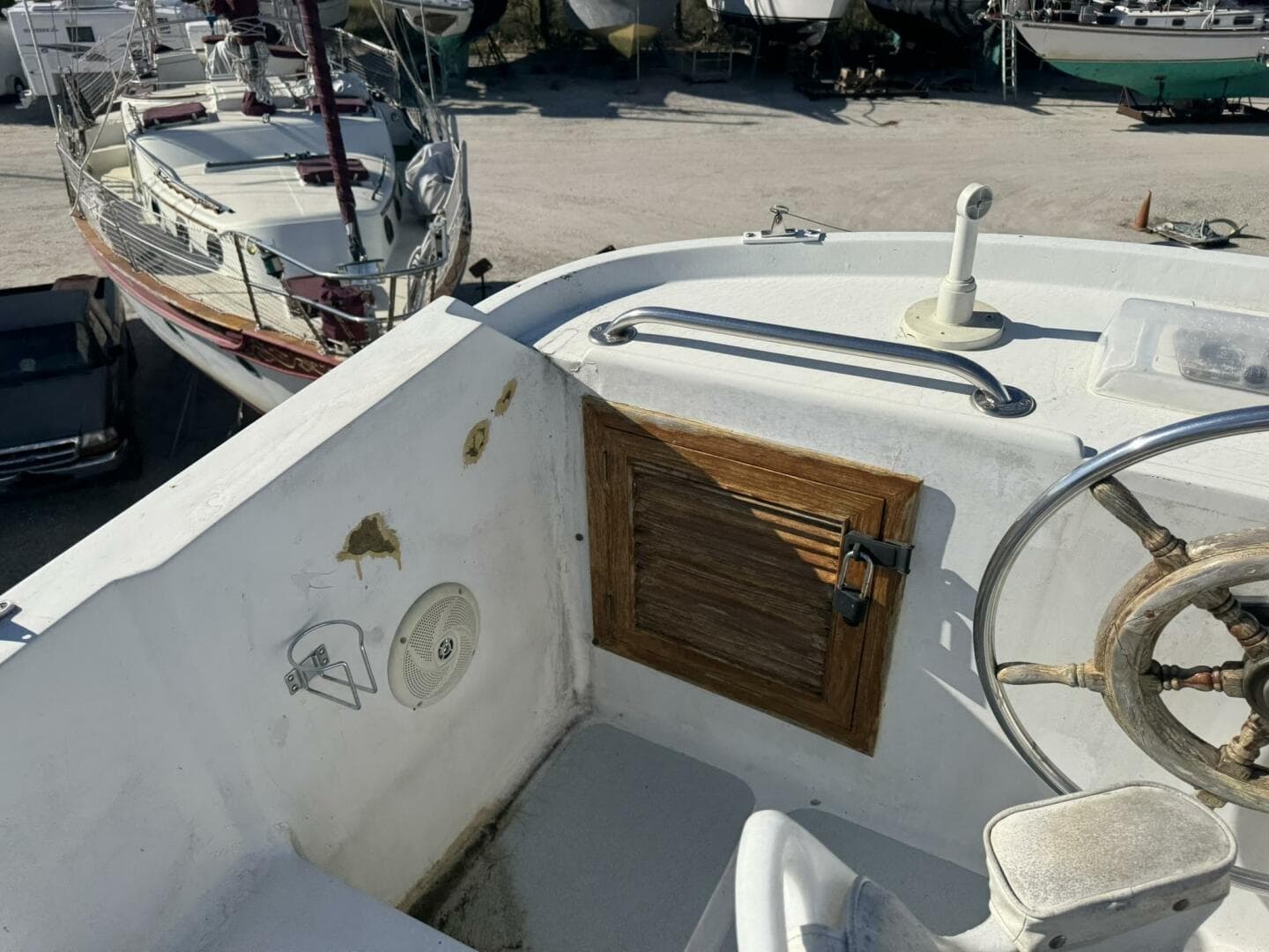 1986 Marine Trader 34 Double Cabin
