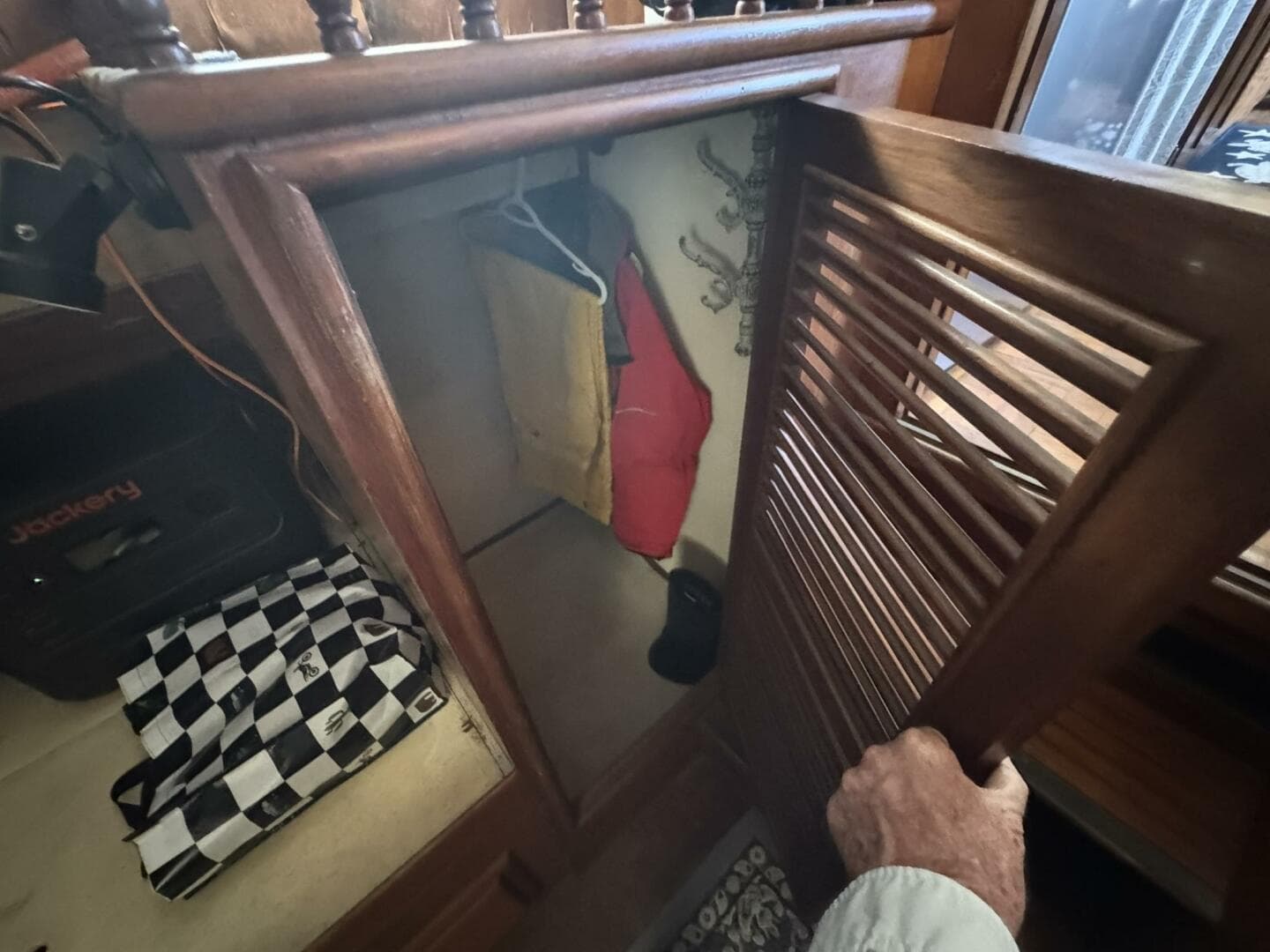 1986 Marine Trader 34 Double Cabin