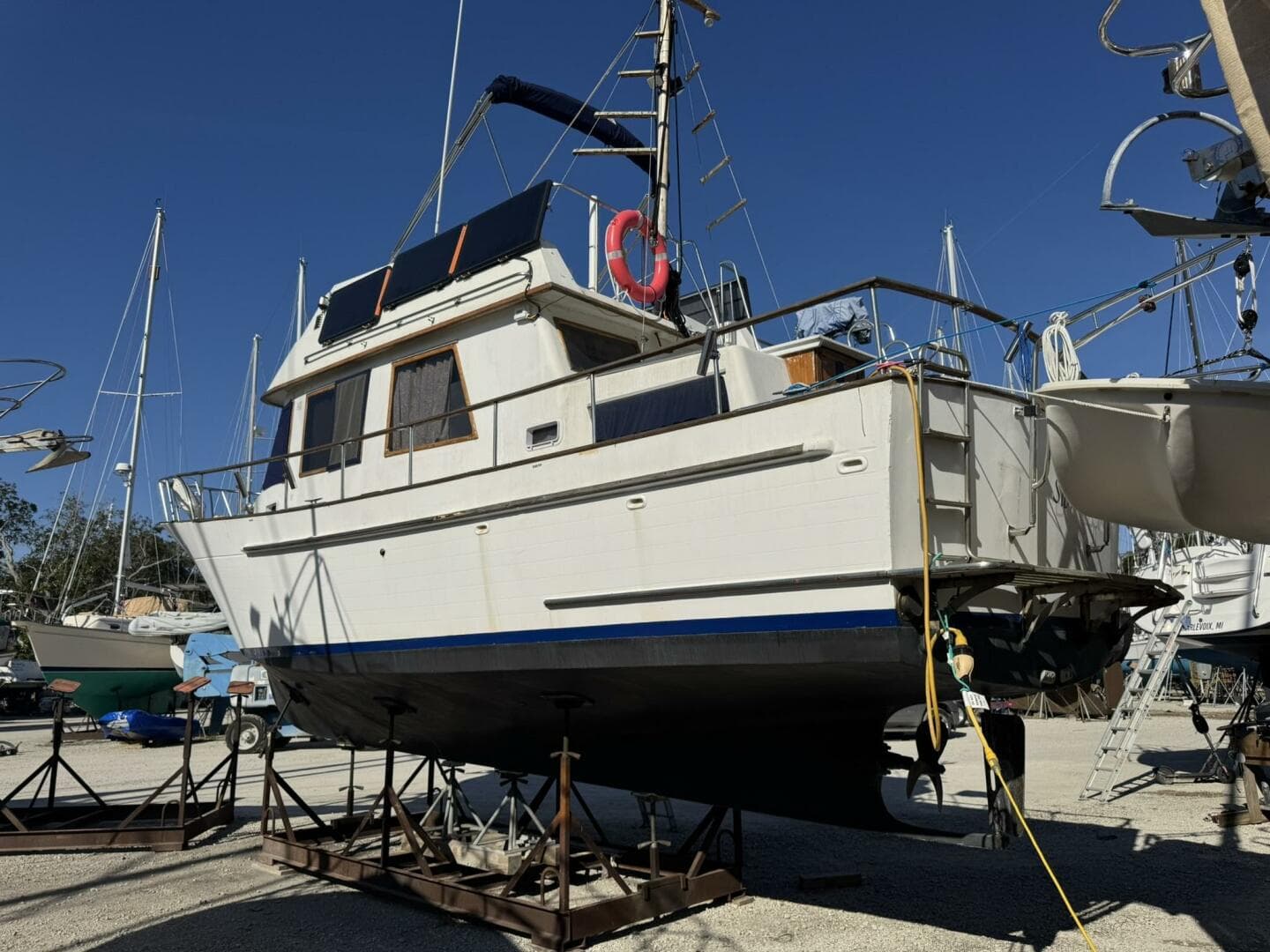 1986 Marine Trader 34 Double Cabin