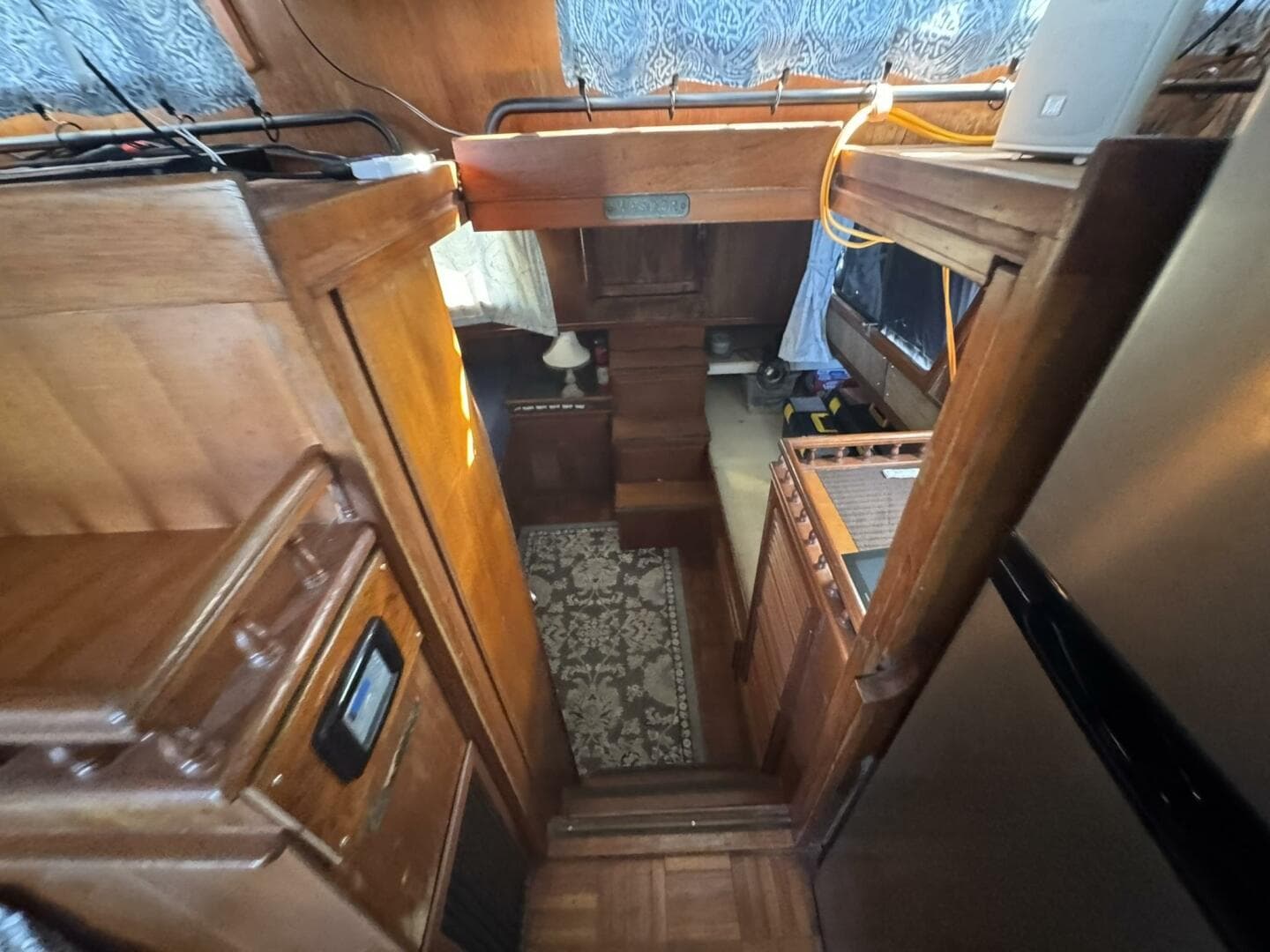 1986 Marine Trader 34 Double Cabin