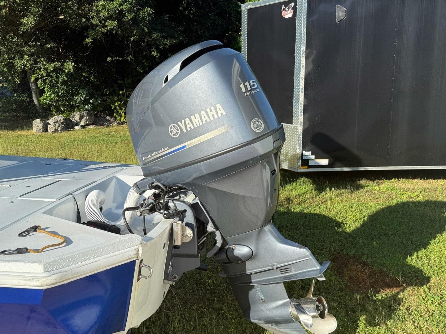 1986 Dolphin 18 Skiff