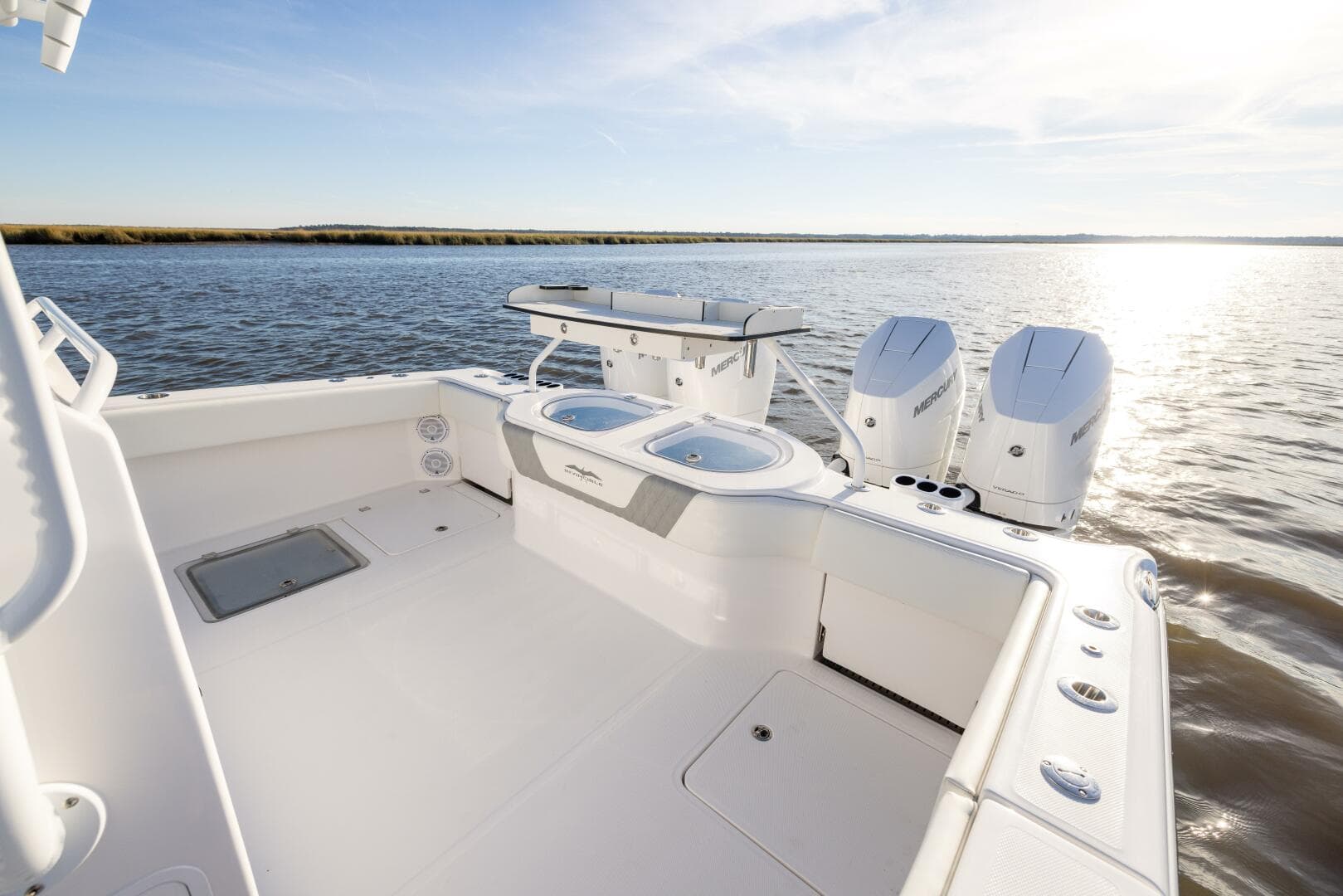 2024 Invincible 40 CAT