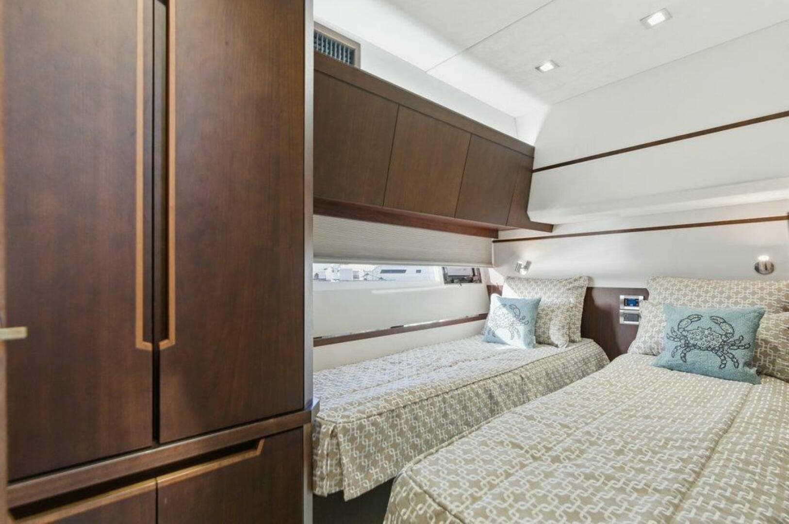 Galeon 58 560 Sky Nuckingfuts- Twin Cabin