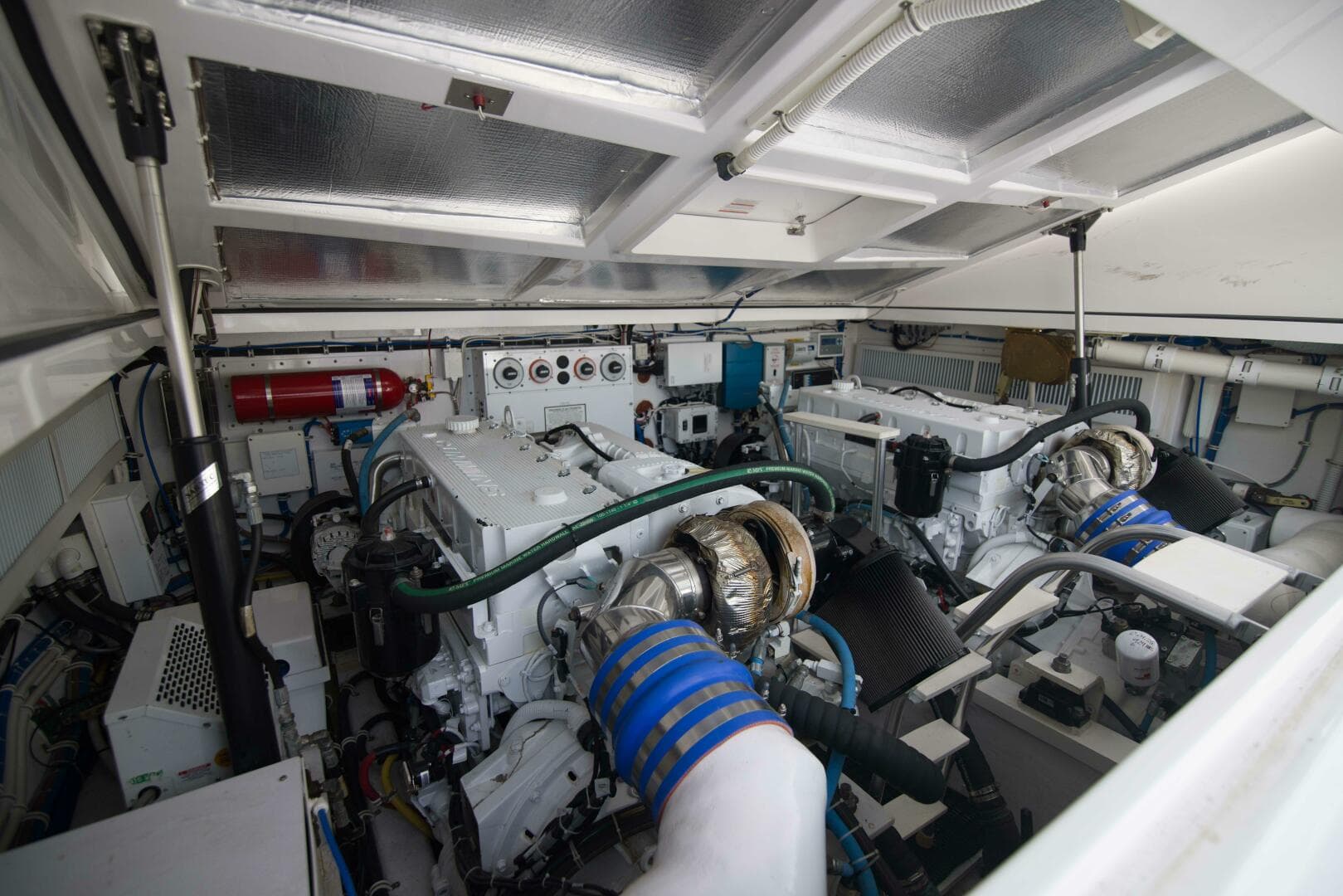 Cabo 41 Justice - Engine Room