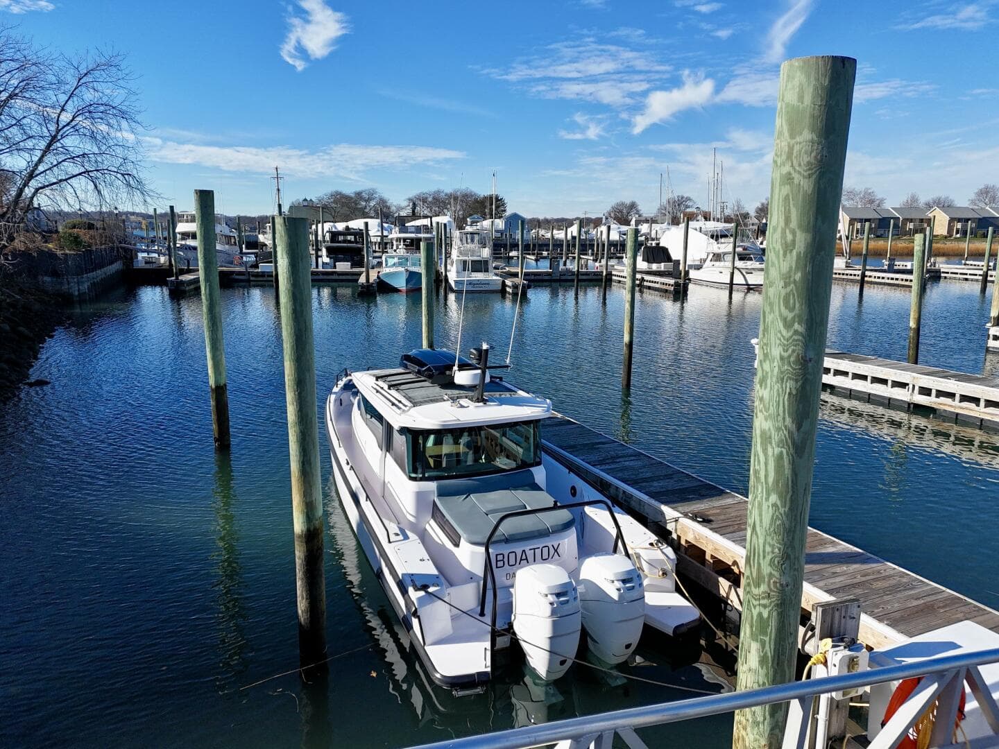 2023 Axopar 37 Cross Cabin