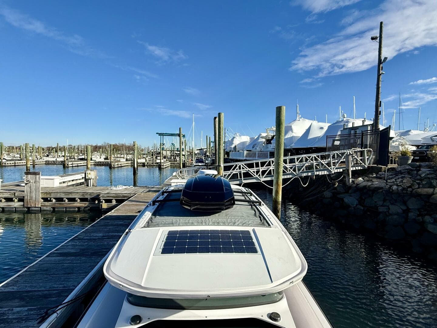 2023 Axopar 37 Cross Cabin