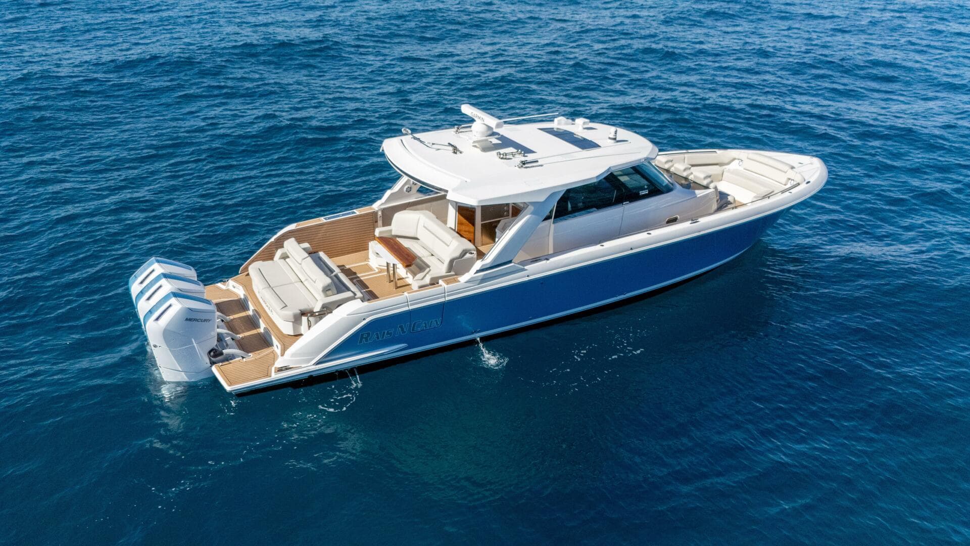 2024 Tiara Yachts 48 LS