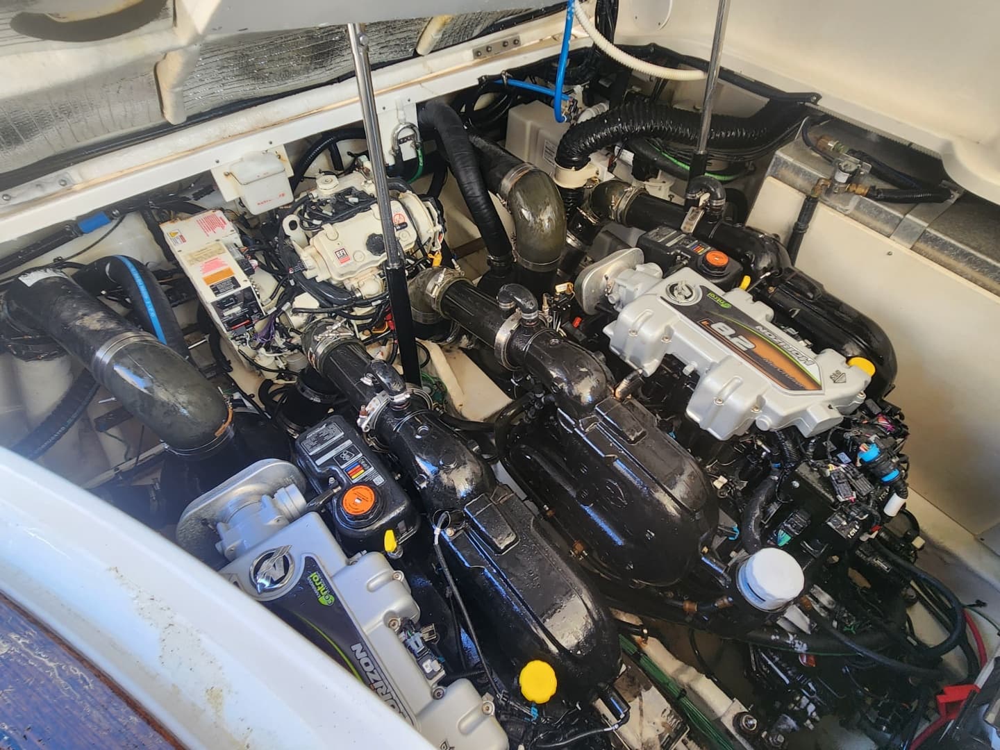 2019 Sea Ray Coupe