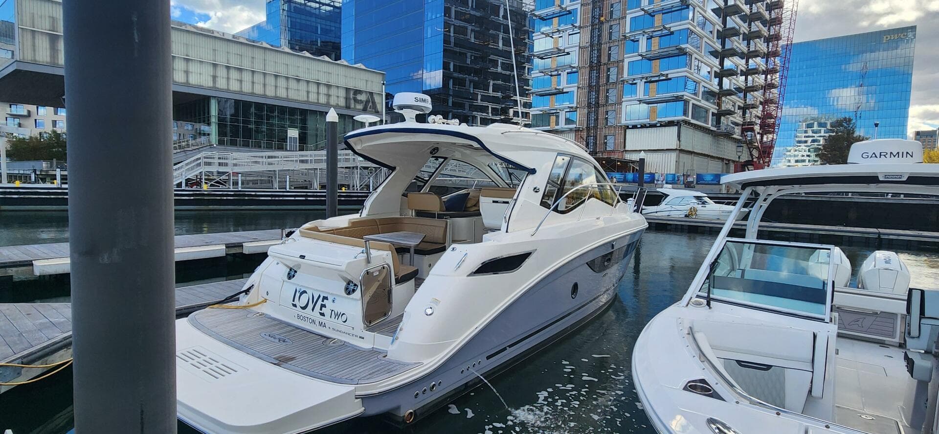 2019 Sea Ray Coupe