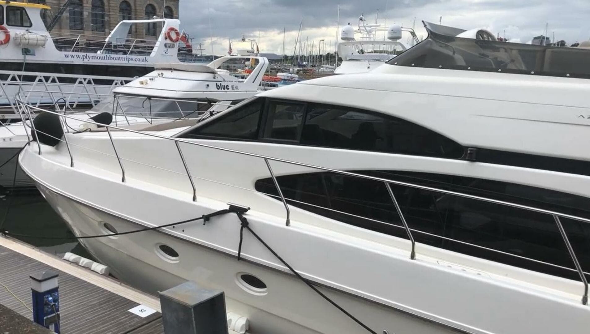 1999 Azimut 58