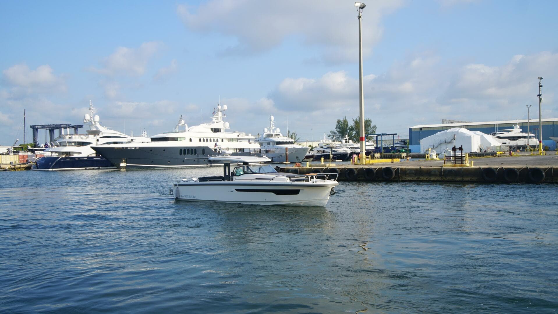 2024 Nimbus Tender 11 #2582024 Nimbus Tender 11 #258