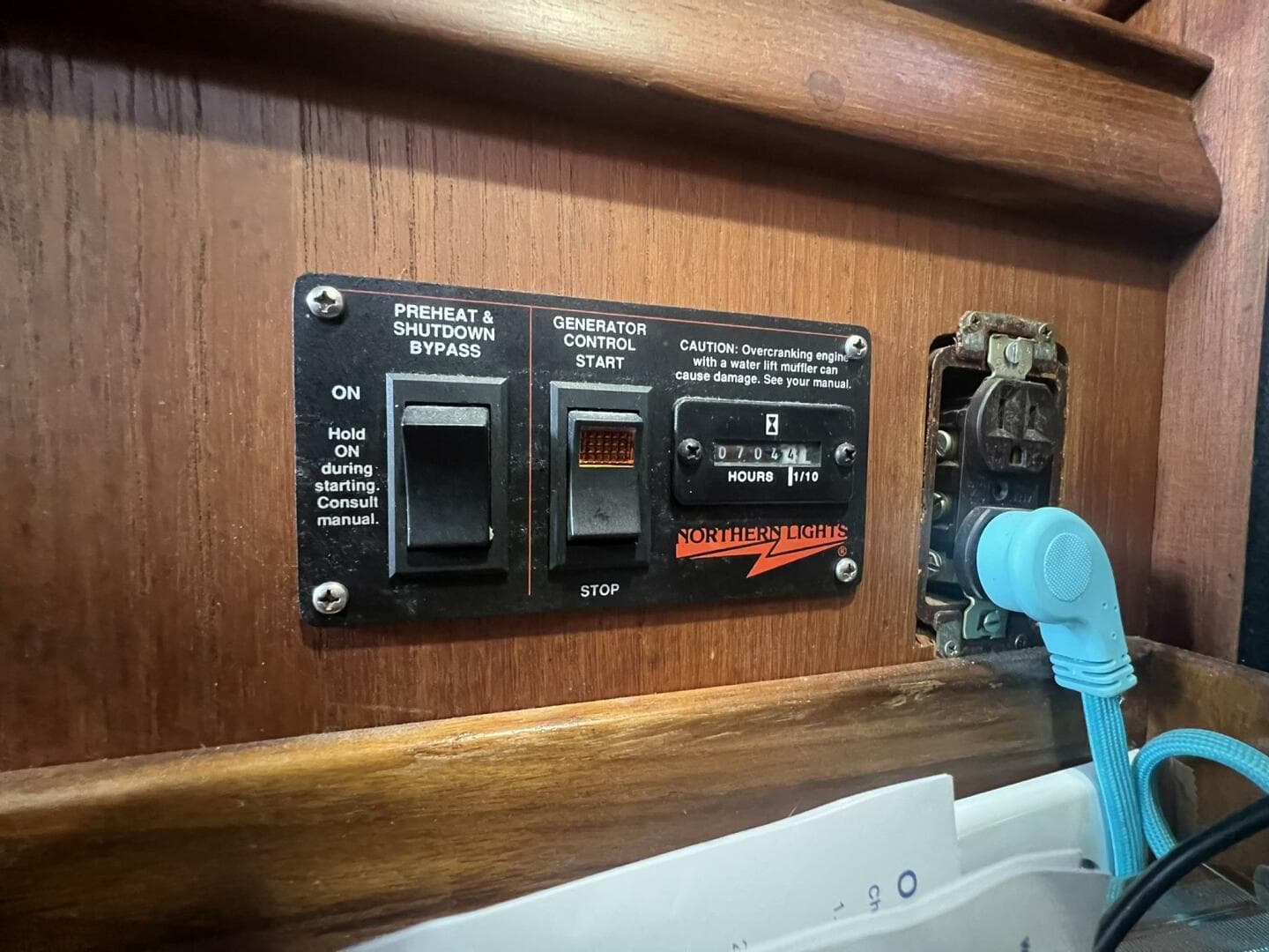 1994 Island Packet Cutter