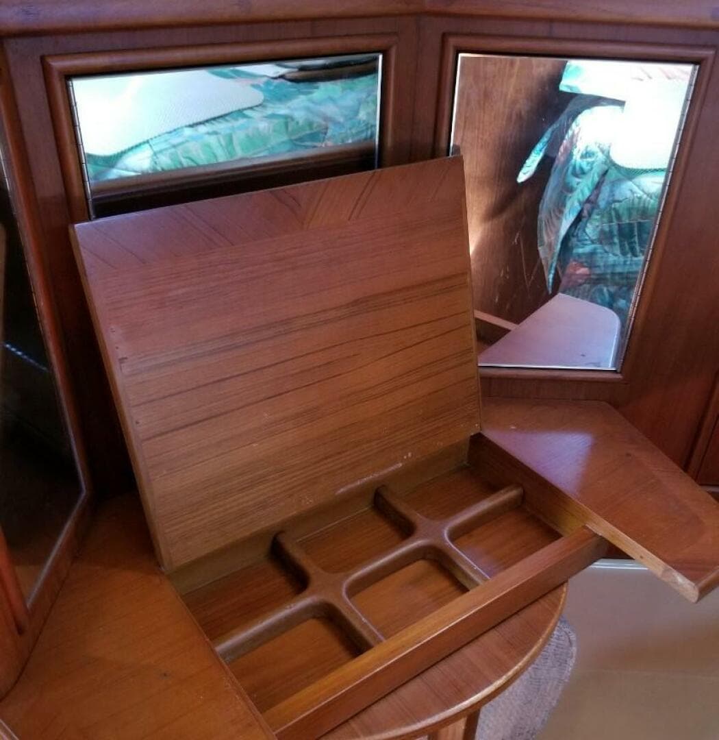 1994 Island Packet Cutter