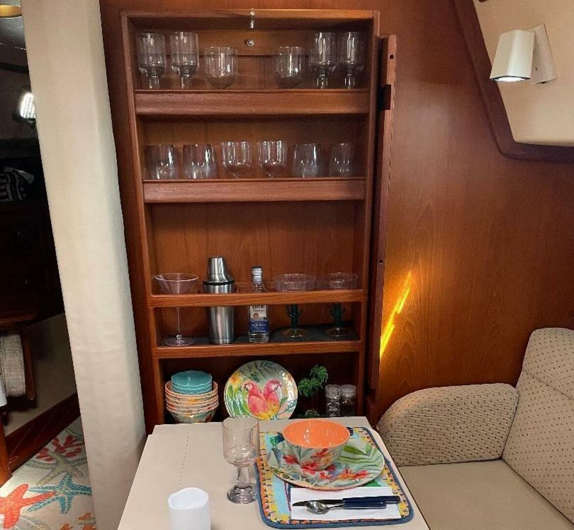 1994 Island Packet Cutter