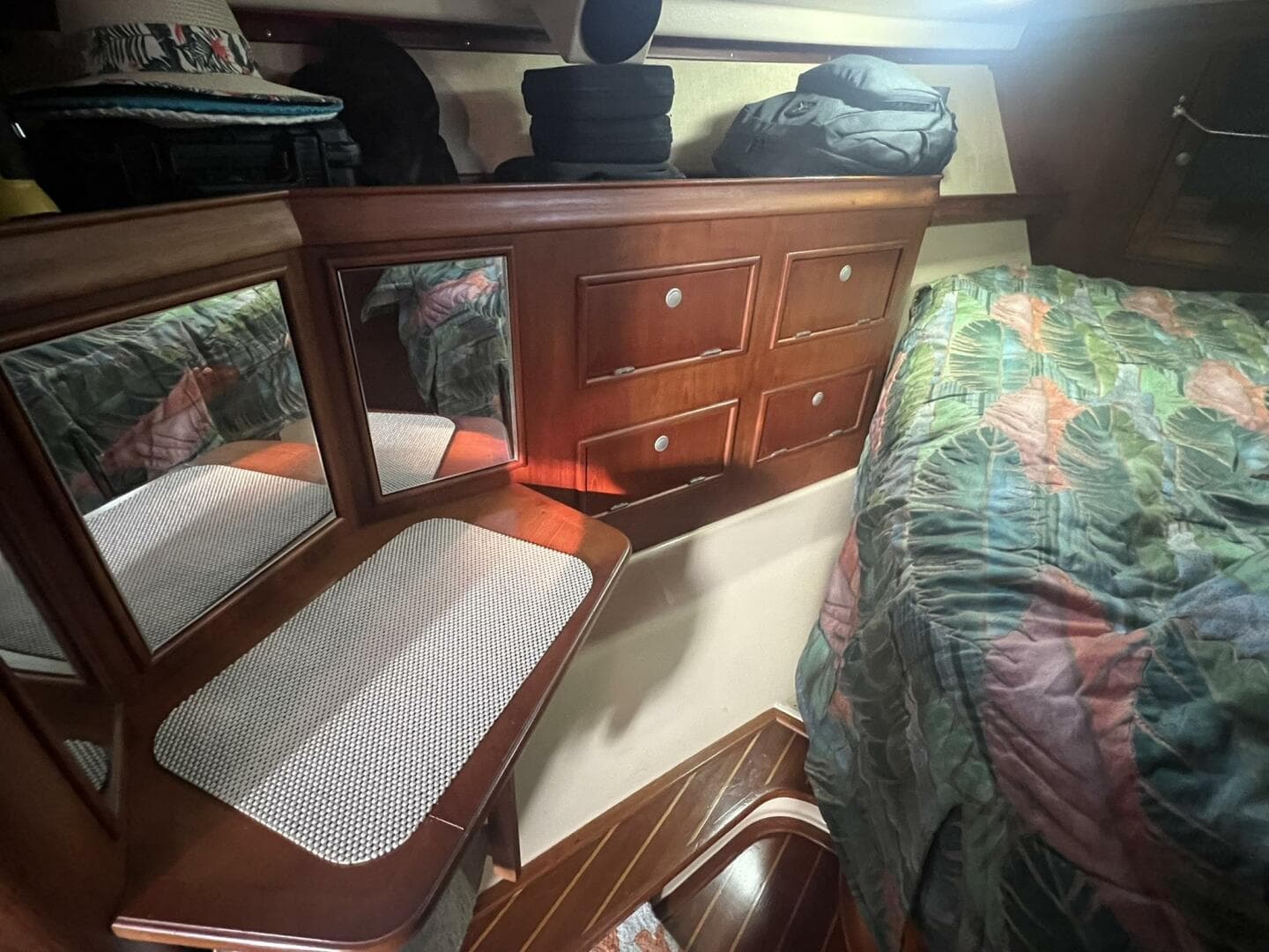 1994 Island Packet Cutter