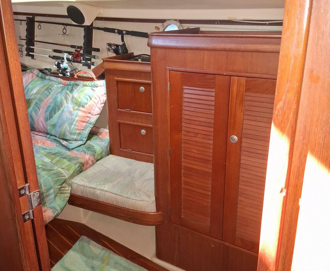 1994 Island Packet Cutter