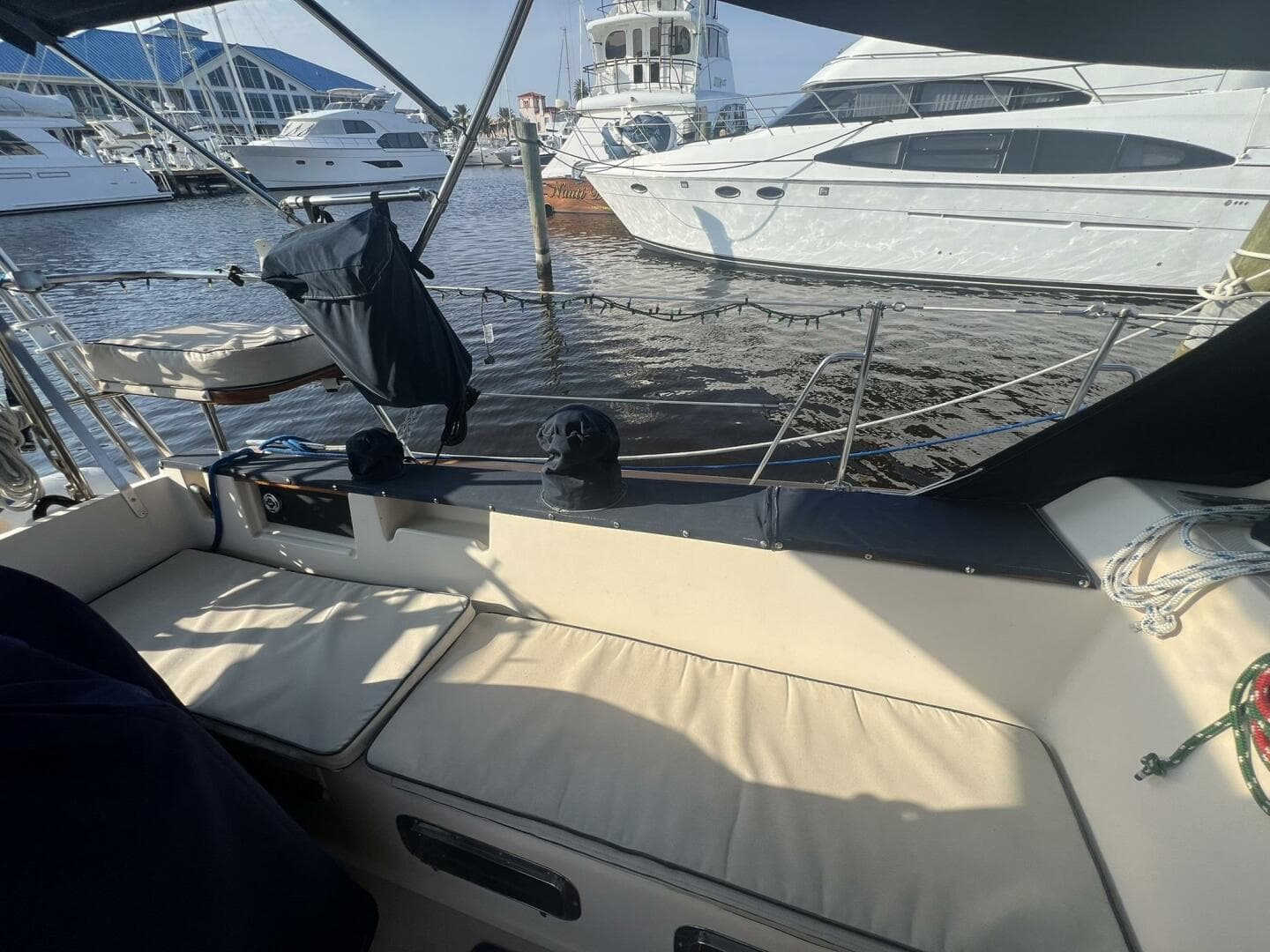 1994 Island Packet Cutter