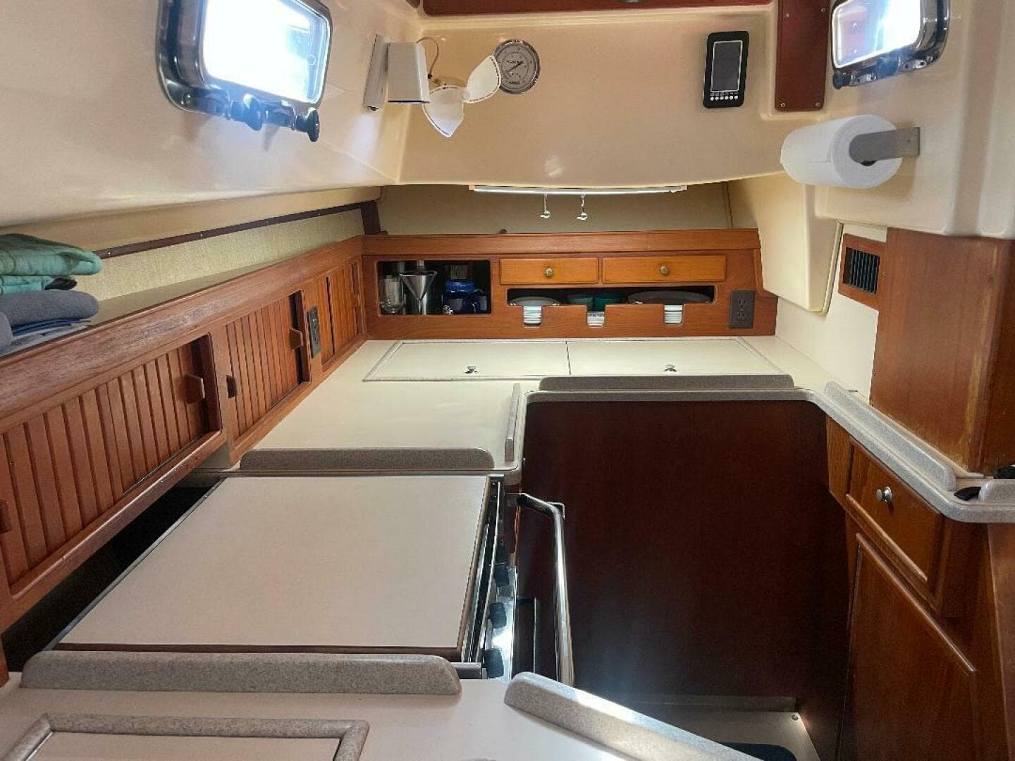 1994 Island Packet Cutter