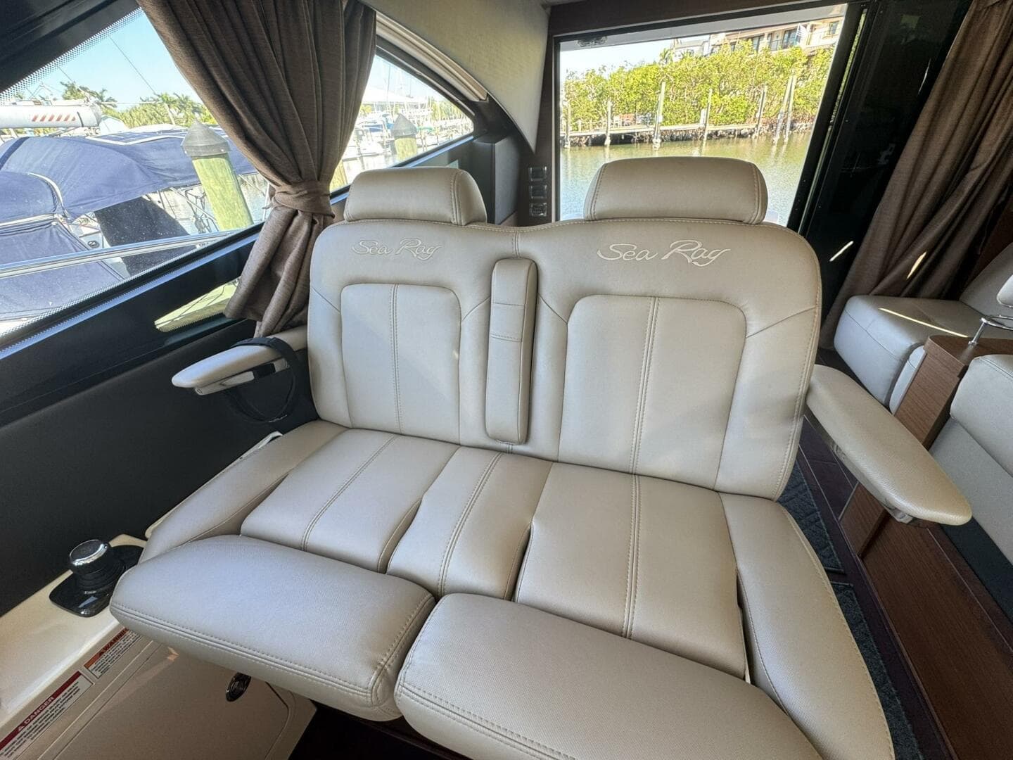 2016 Sea Ray 470 Sundancer 'Lopez Cove II' - Helm Seat