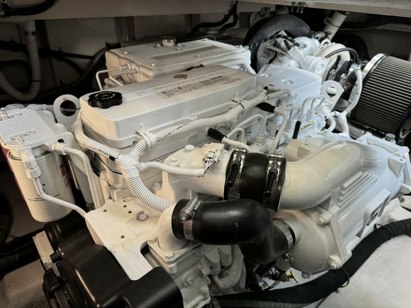 2016 Sea Ray 470 Sundancer 'Lopez Cove II' - Engine Room