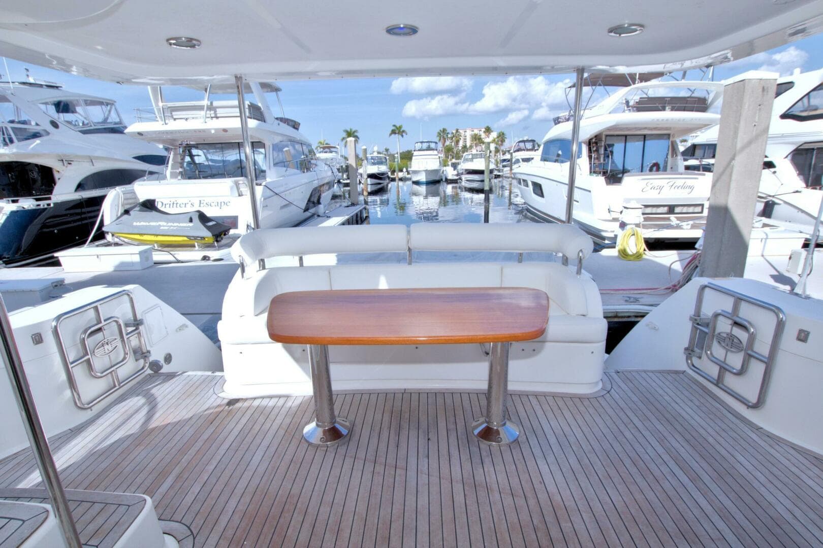 2005 Neptunus 62 Flybridge
