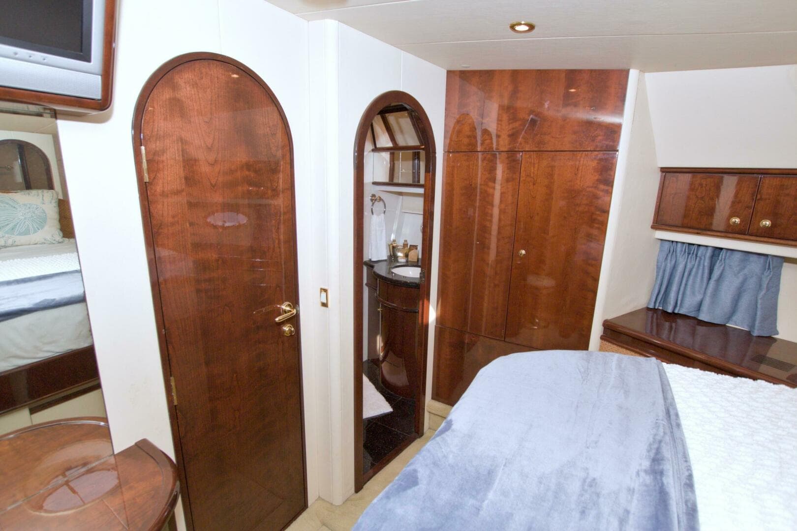 2005 Neptunus 62 Flybridge