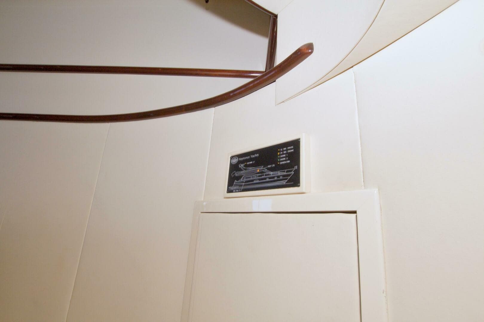 2005 Neptunus 62 Flybridge