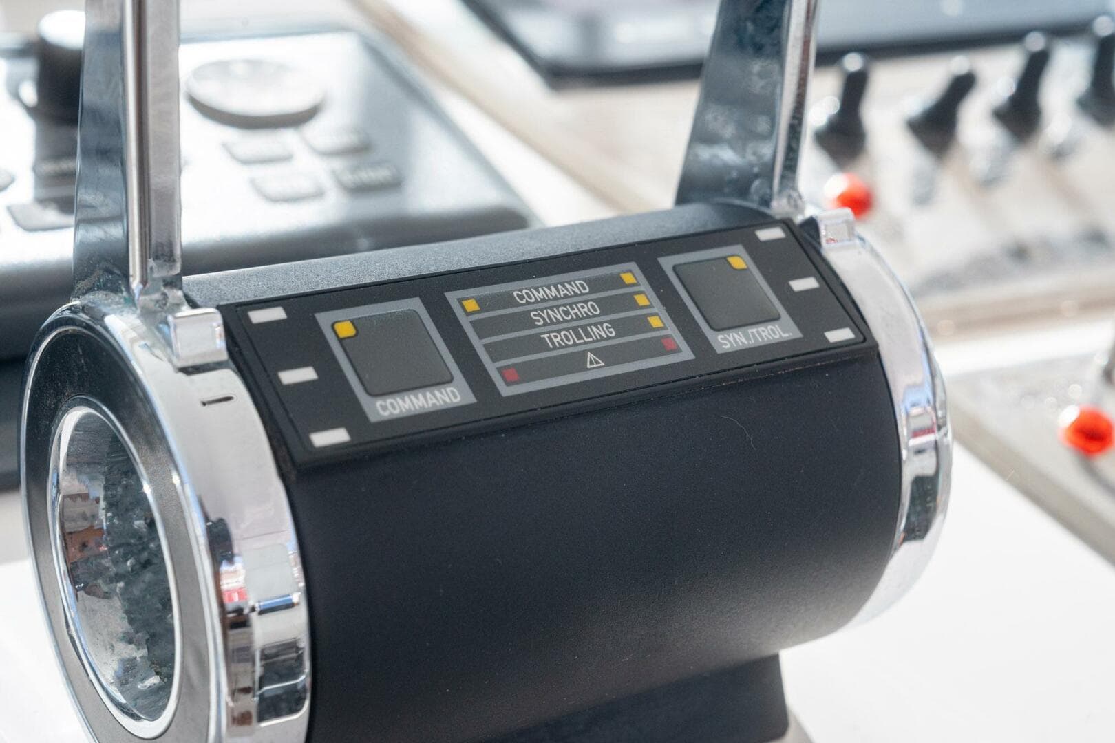 2005 Cabo 40 Express