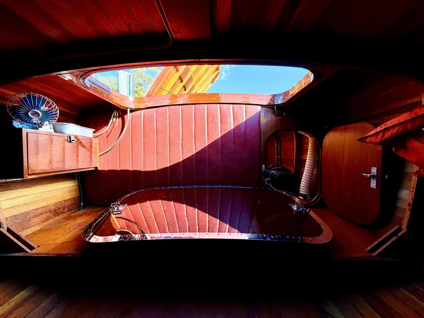 1998 Custom 30 Gentleman's Racer