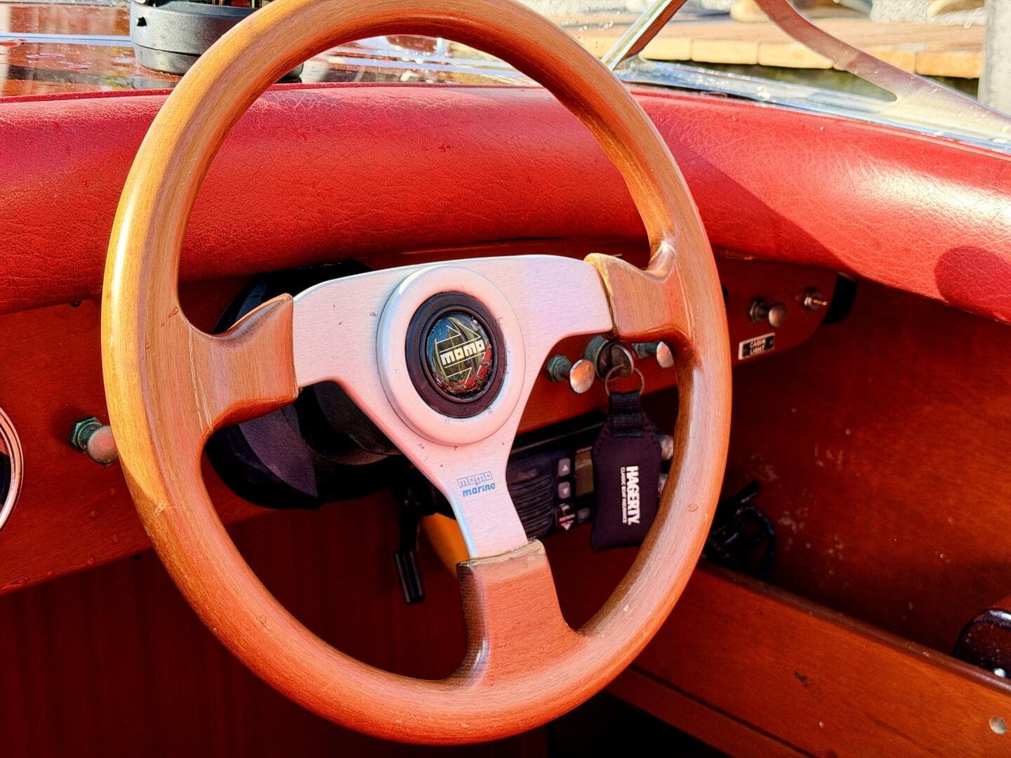 1998 Custom 30 Gentleman's Racer