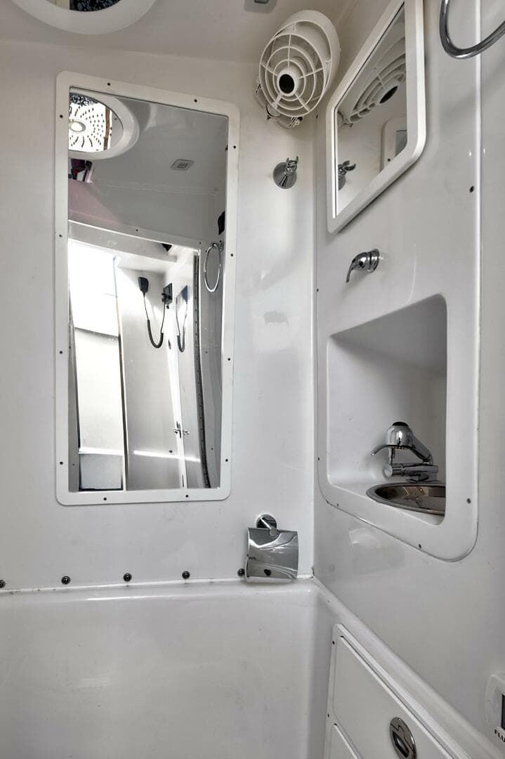 2023 Midnight Express 43 Open