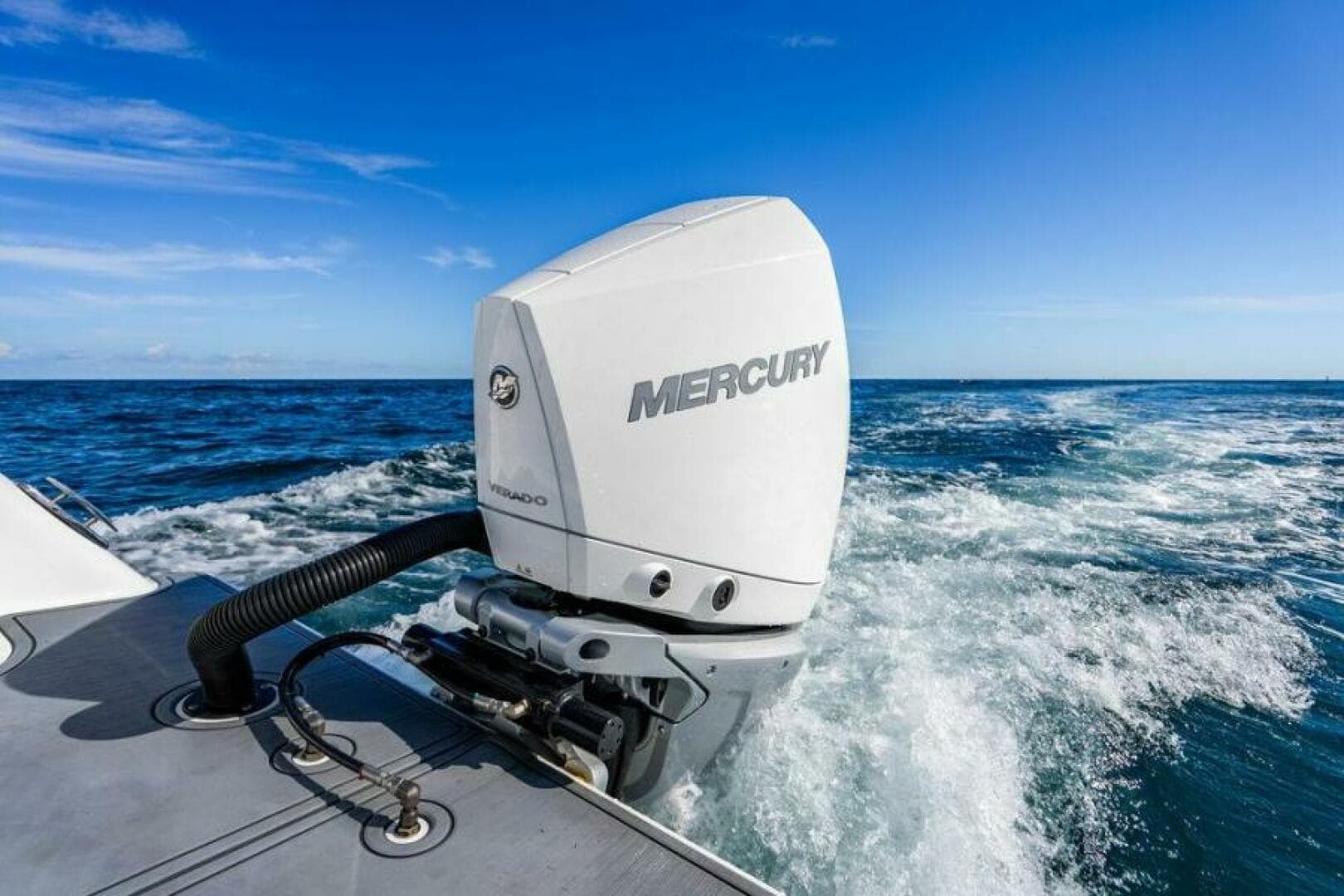 2026 Reef Runner 230