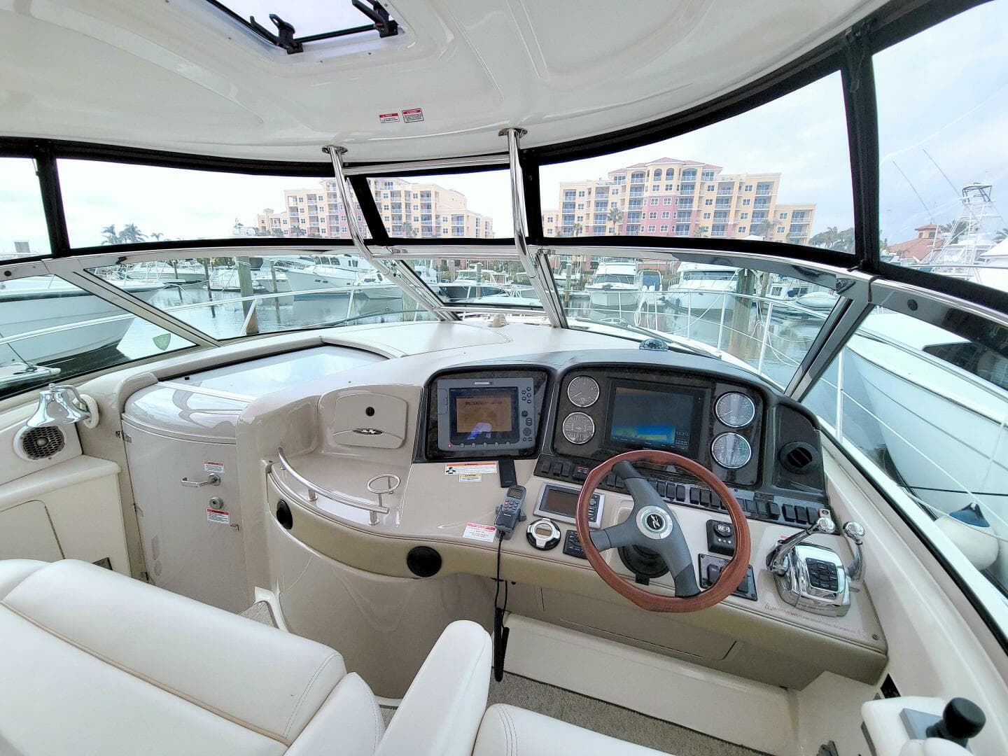 2009 Sea Ray 44 Sundancer