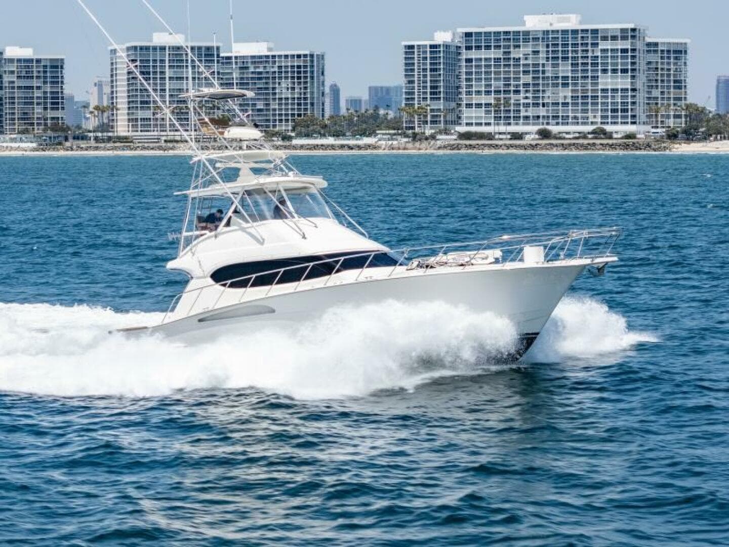 2004 Hatteras 54 Convertible 
