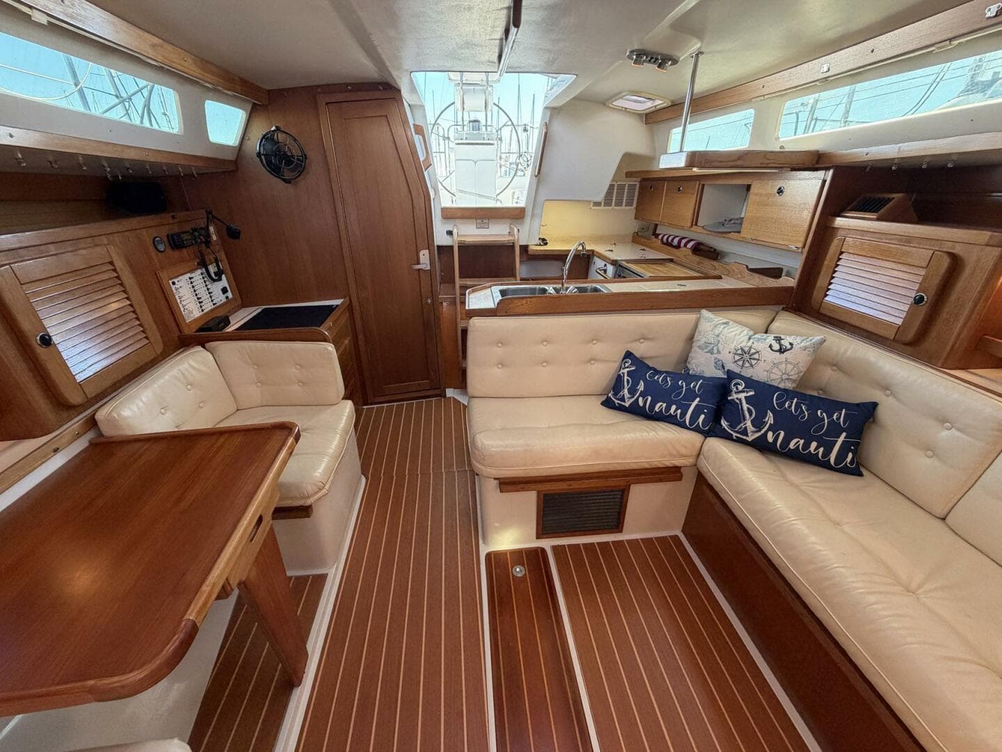 2001 Catalina 36 MkII