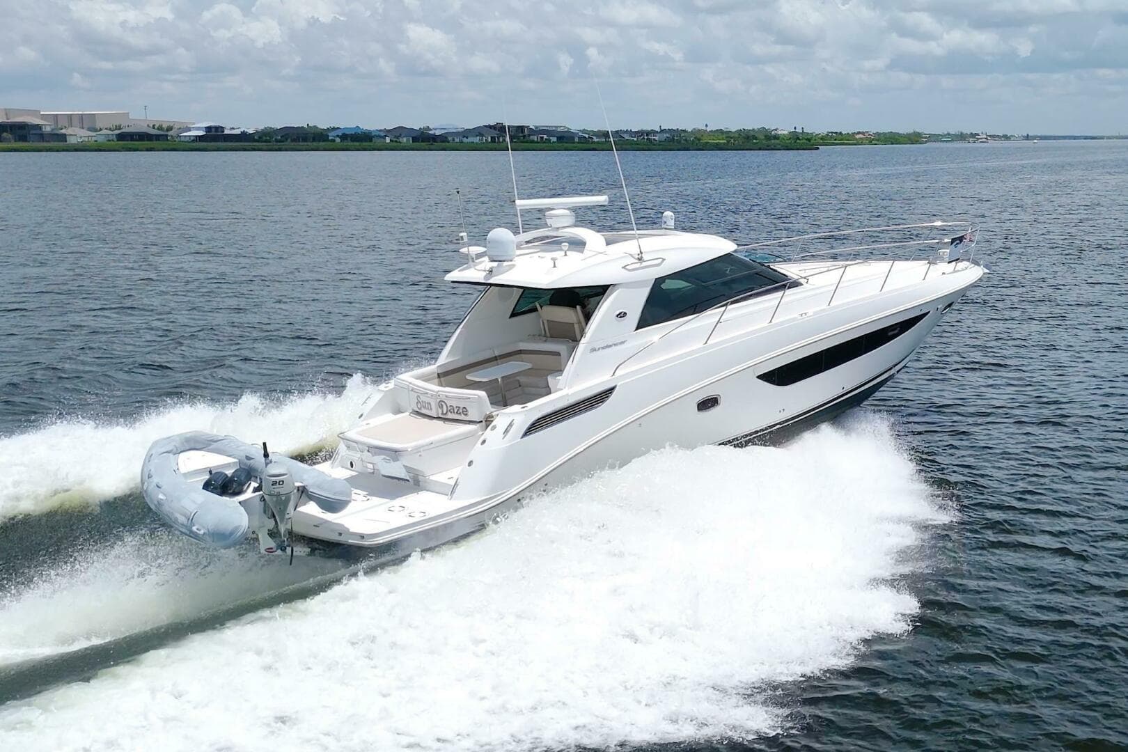 2013 Sea Ray 450 Sundancer