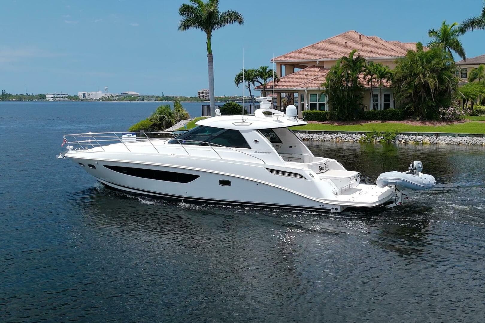 2013 Sea Ray 450 Sundancer