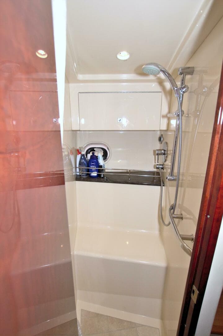 2013 Sea Ray 450 Sundancer