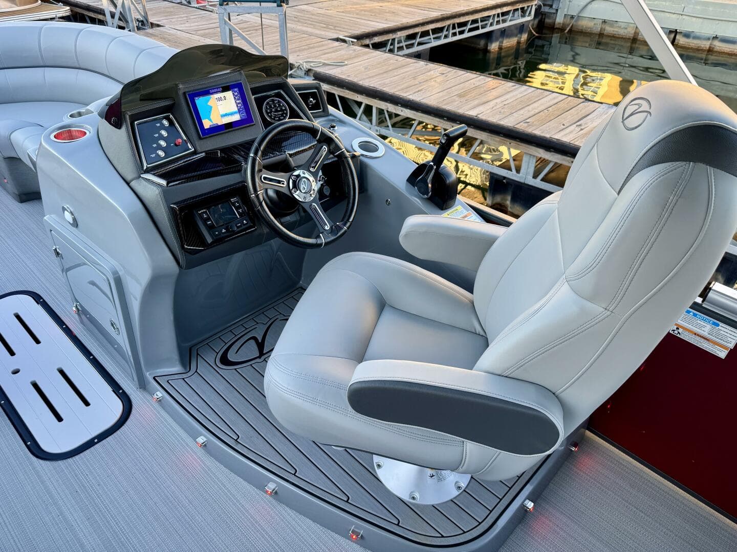 2023 Veranda Vertex VTX 22R TritoonFL