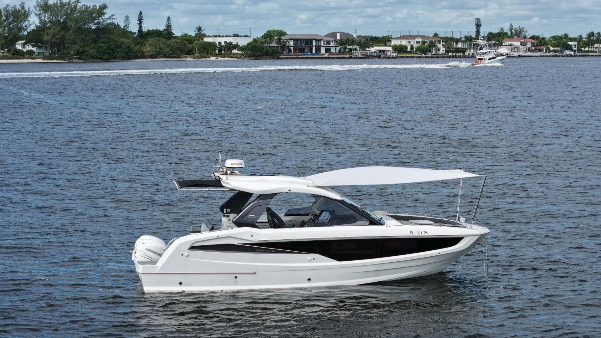 2023 Galeon 