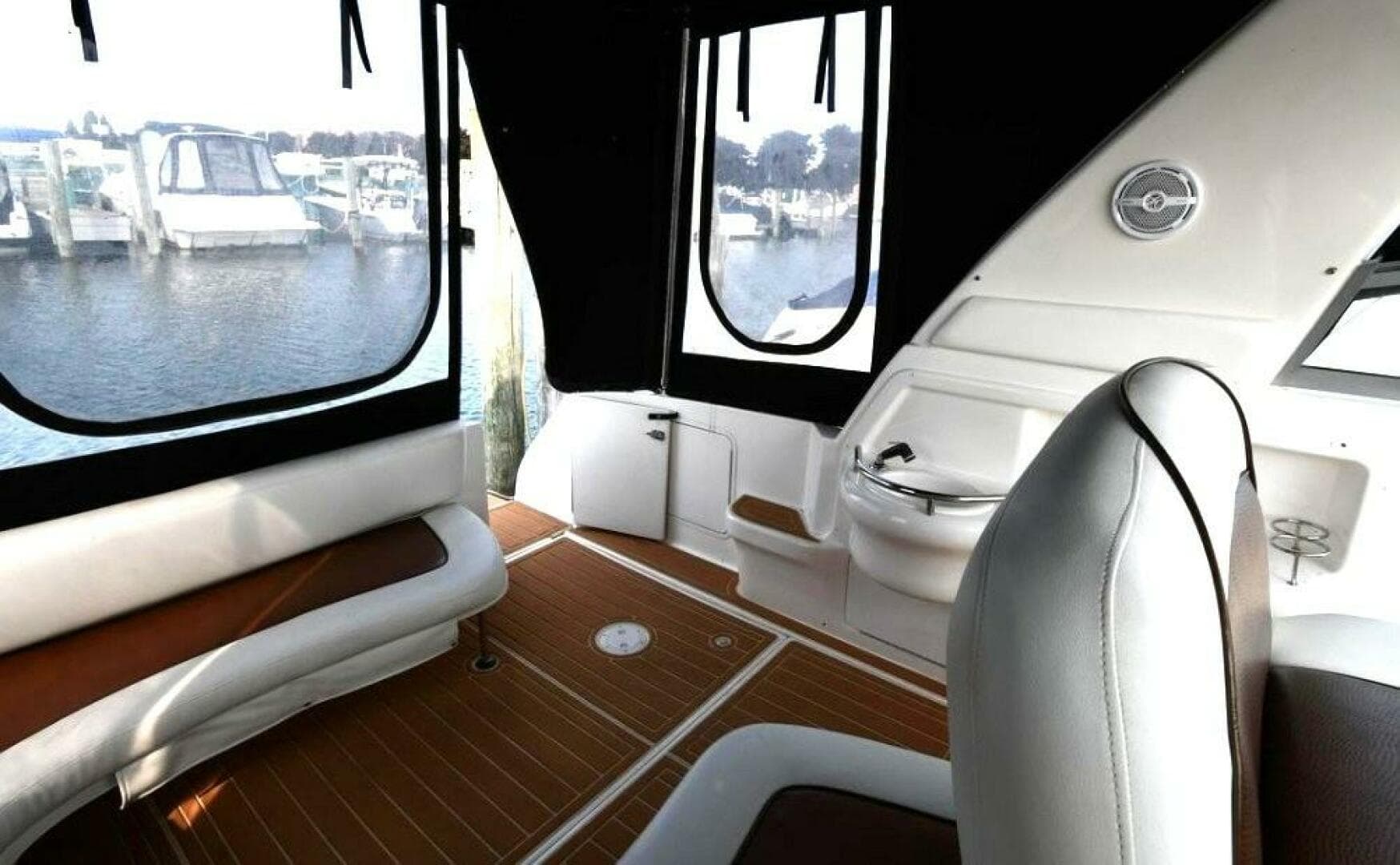 2001 Sea Ray 310 Sundancer