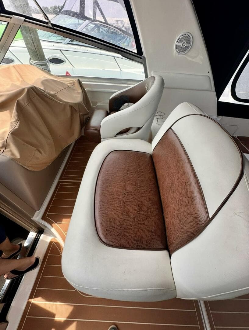 2001 Sea Ray 310 Sundancer