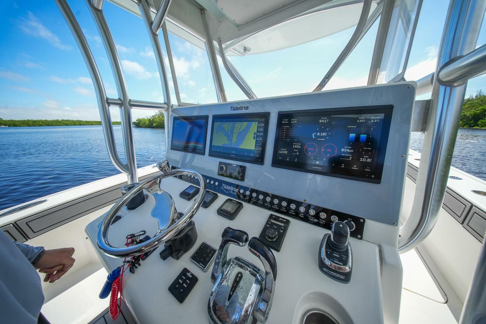 2020 TideLine Boats 365 OFFSHORE